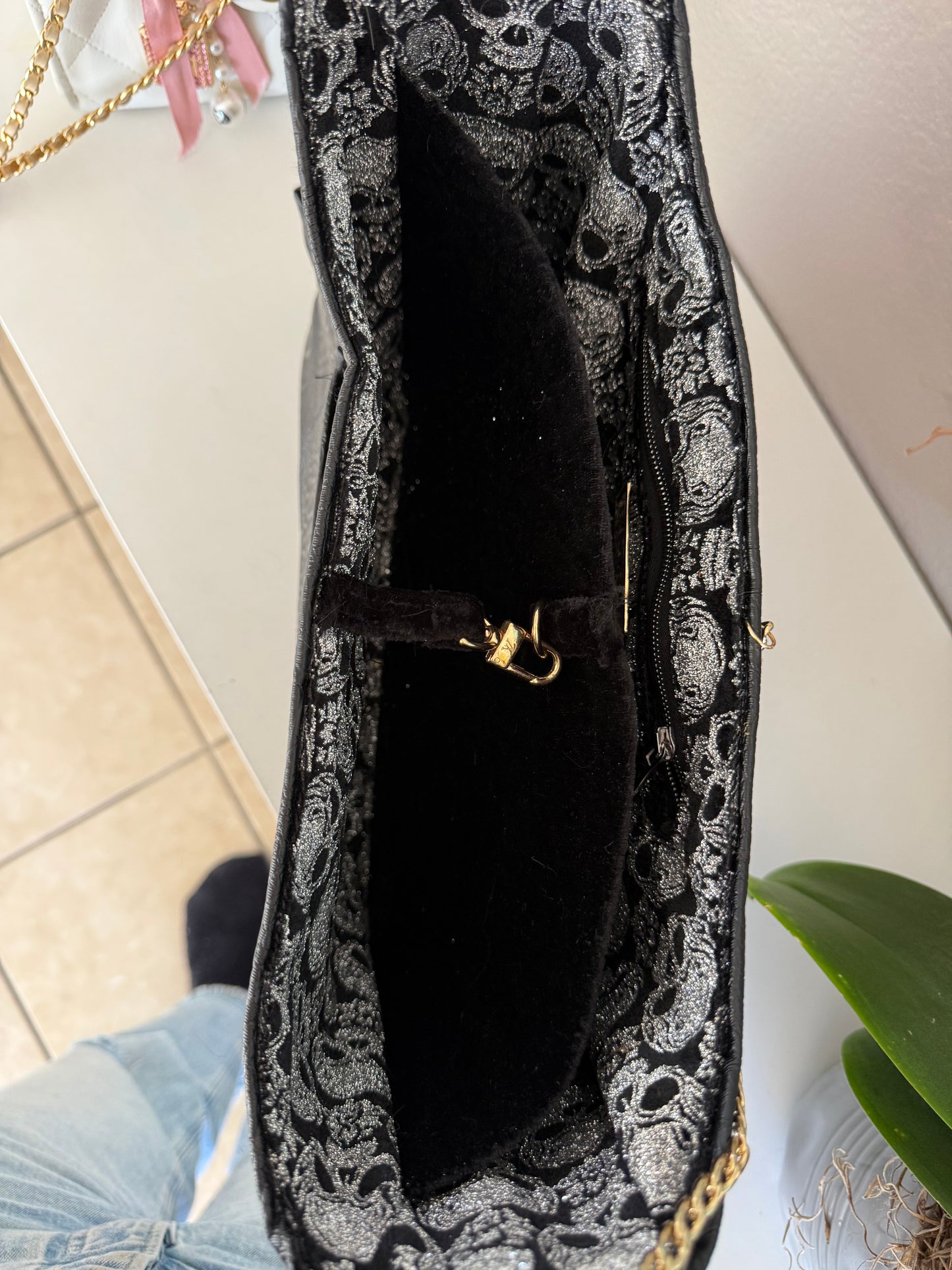 Luxury Hand-Painted Skull Work Bag – Convertible Shoulder to Crossbody with 24K Gold Hardware